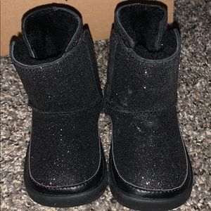 TODDLER UGGS